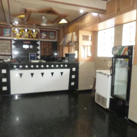 Hotel Padma Nashik Bagian luar foto