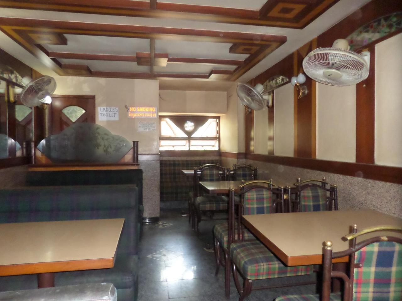 Hotel Padma Nashik Bagian luar foto